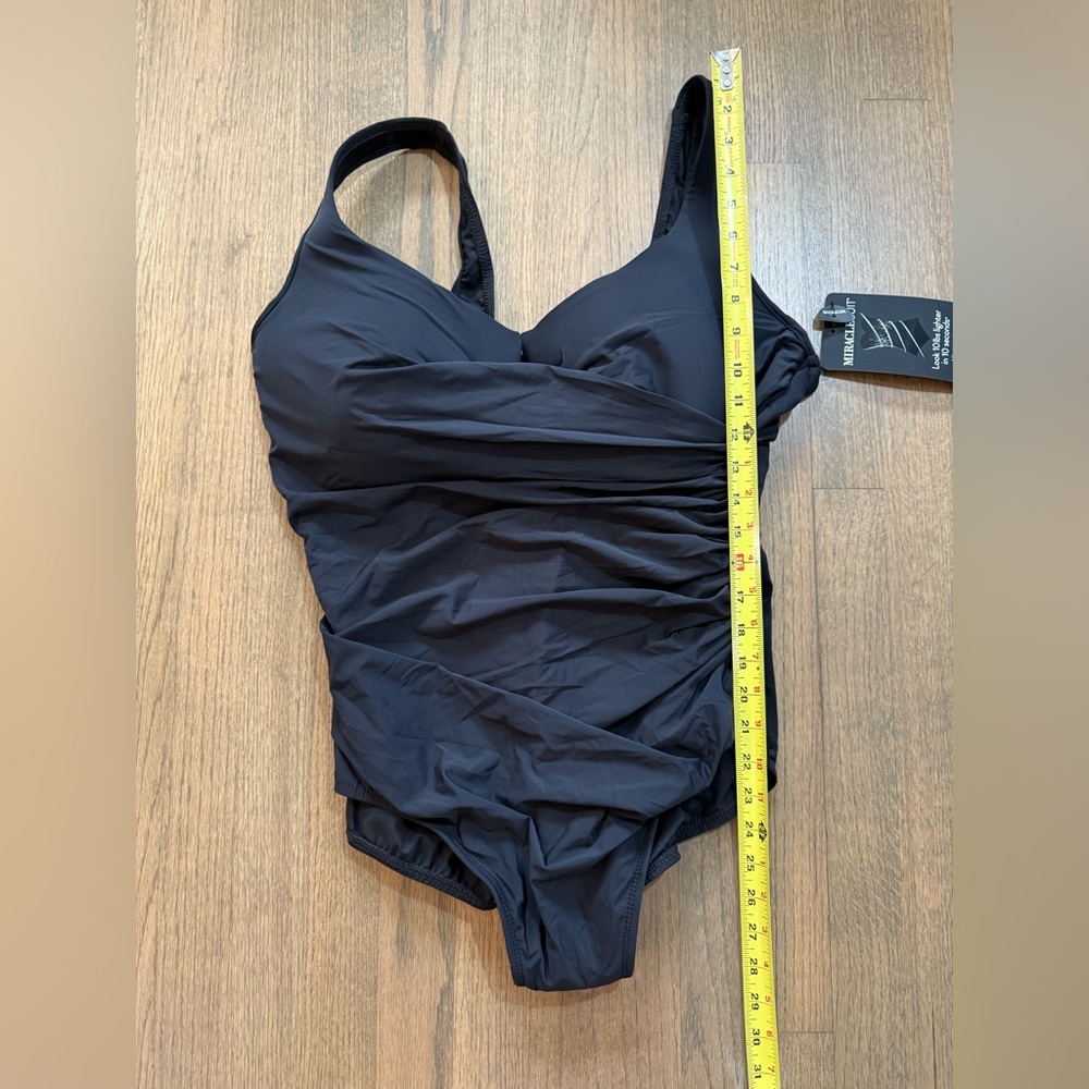 New Plus Size Miraclesuit Solids Escape Swimsuit-One Piece-Black-Size 22W - Picture 12 of 14